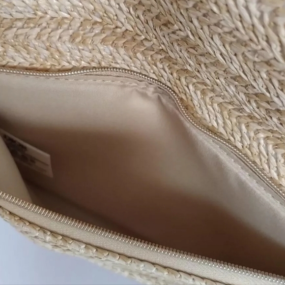 DIOR Rare Original Pouch 2023 Summer Limited Edition - Picture 8 of 15